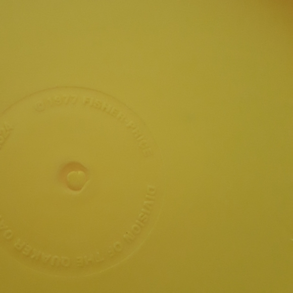 🎍Vintage Yellow Fisher Price 1024 Bucket - Picture 3 of 12